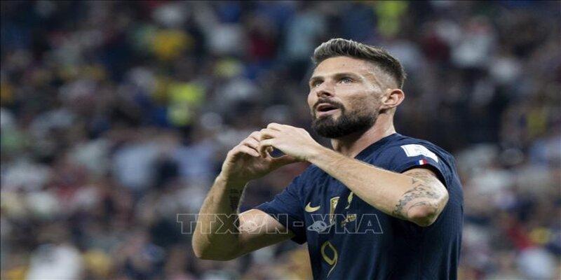 Người hùng trận đấu - Giroud